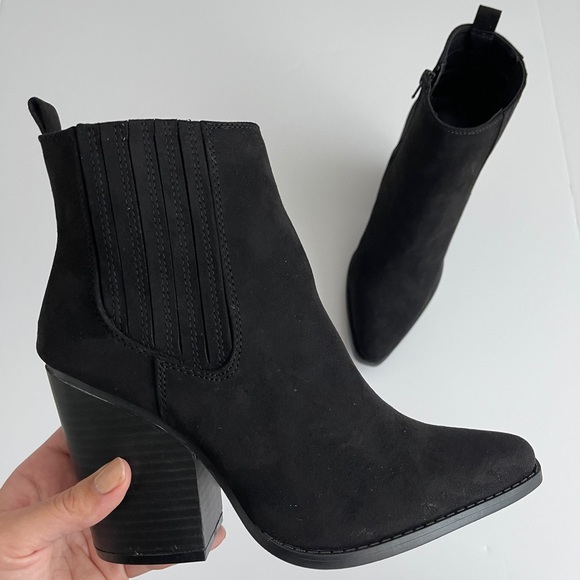 Corrine Bootie - Picture 2 of 3